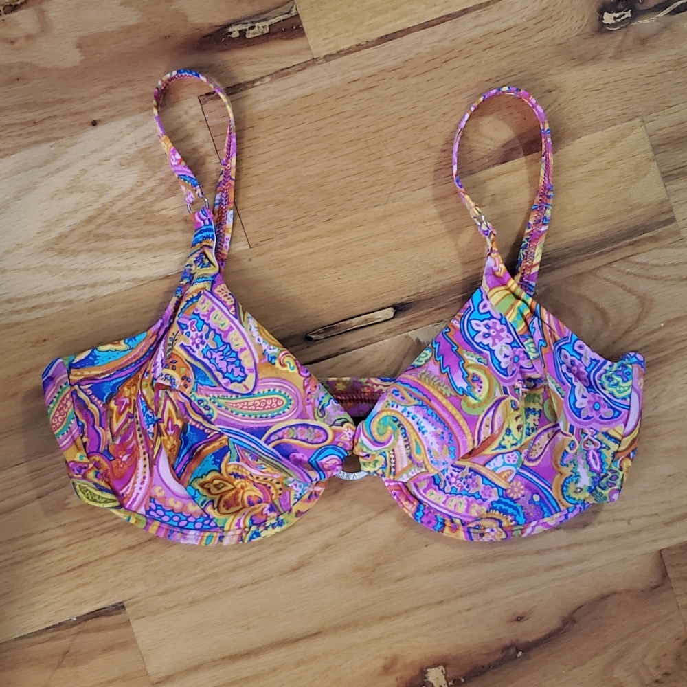 VENUS Multicolor Paisley Bikini Top